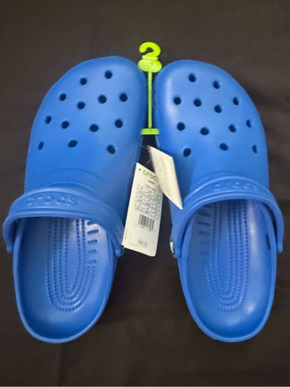 CROCS Classic Clog in Bright Blue